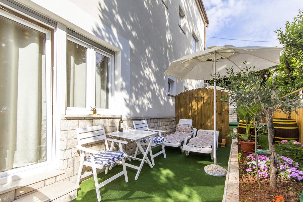 Rooms Vilena Medulin Exterior photo